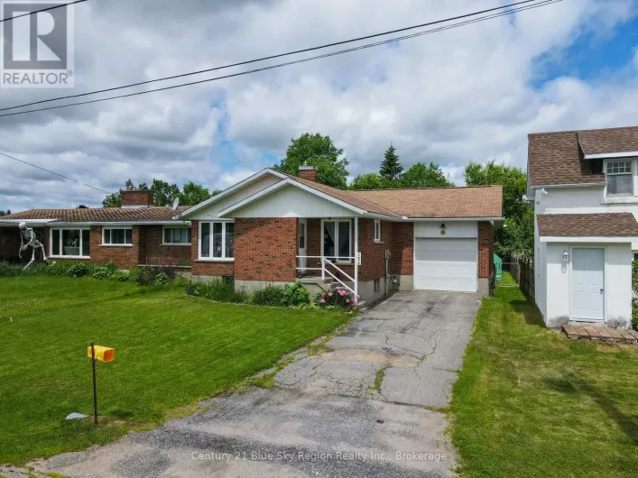 124 KING STREET W, Powassan
