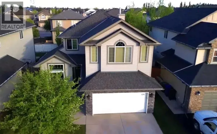 124 LAVENDER Way, Chestermere