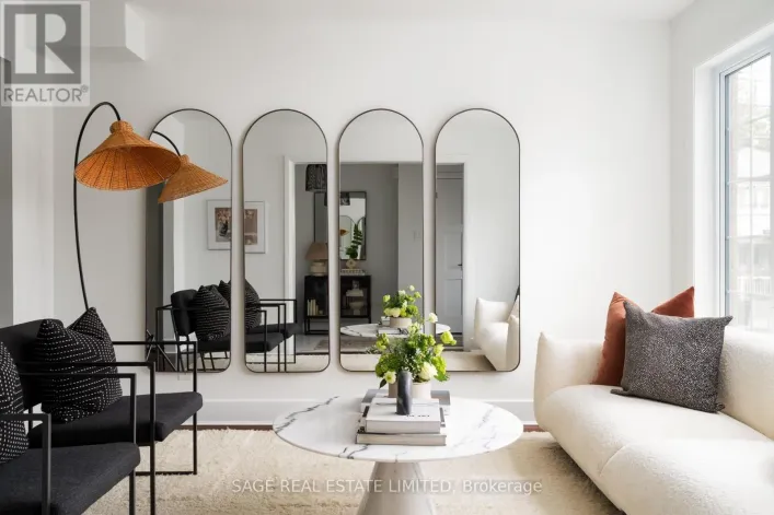 124 LIGHTBOURN AVENUE, Toronto