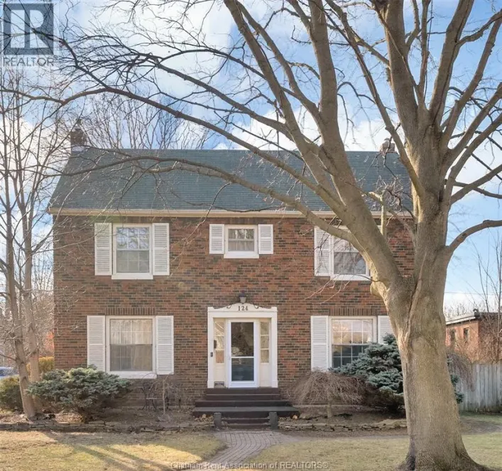 124 LLydican AVENUE, Chatham