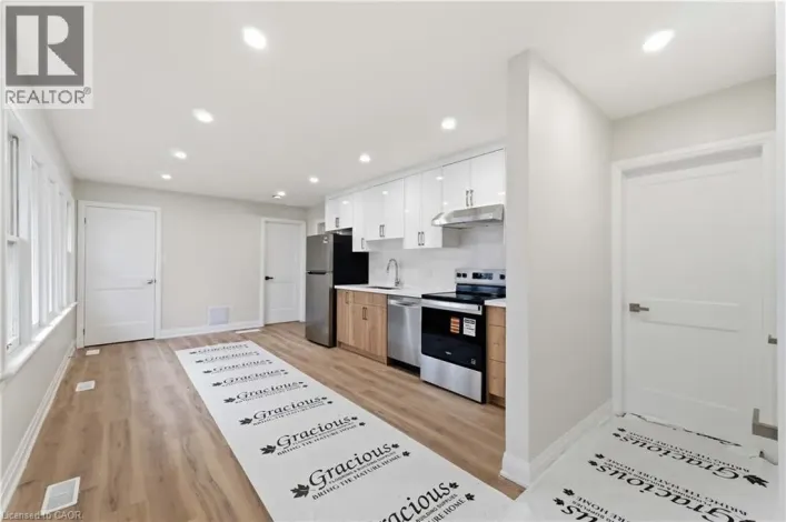 124 MCELROY Road E Unit# 1, Hamilton