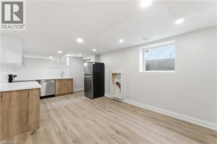 124 MCELROY Road E Unit# 3, Hamilton