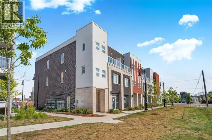 124 SEABROOK Drive Unit# 109 (Upper), Kitchener