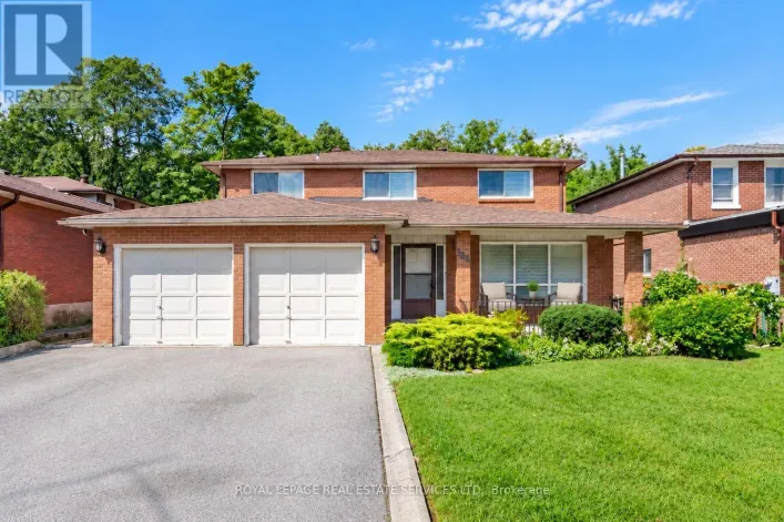 House for sale: 124 STILECROFT DRIVE, Toronto