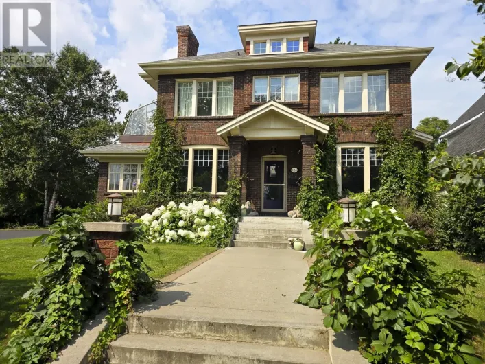 124 Summit AVE, Thunder Bay