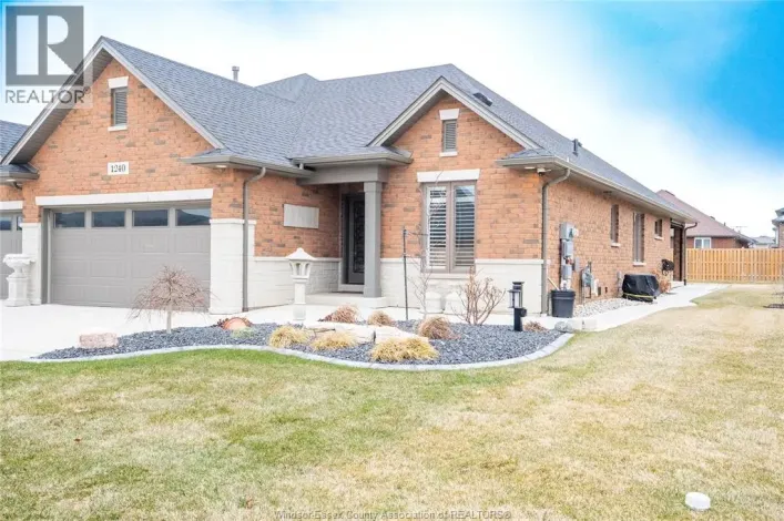 1240 TOM TOTH, LaSalle