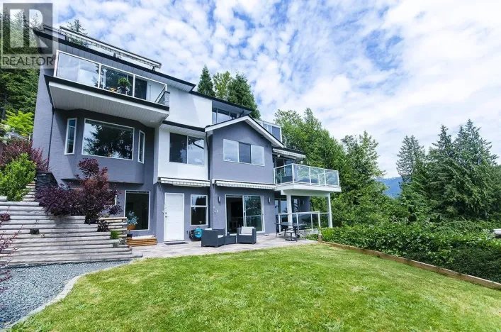 1241 COLEMAN STREET, North Vancouver