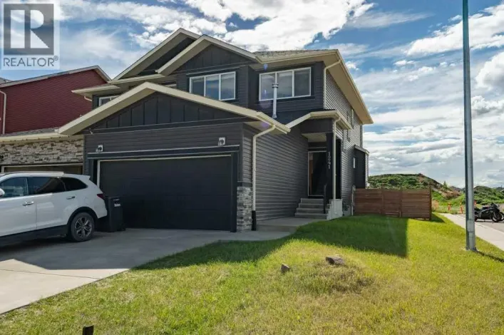 1241 Westmount Drive, Strathmore