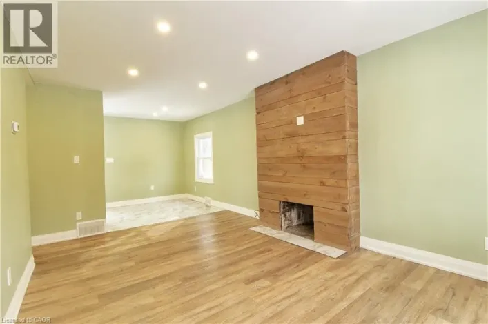 1243 LANGMUIR Avenue Unit# Main, London