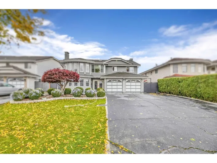 12432 75 AVENUE, Surrey