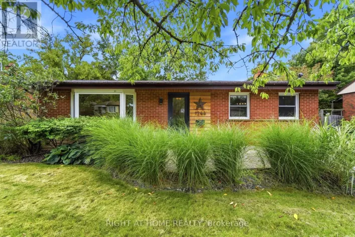 1244 DE QUINCY CRESCENT, Burlington
