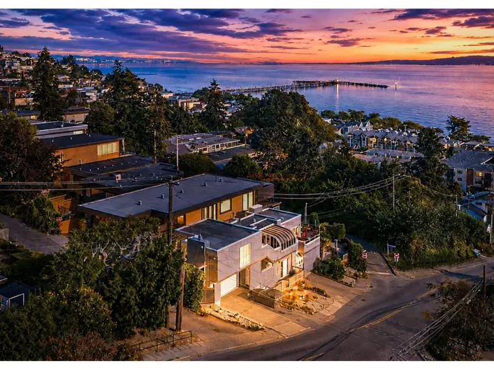 1246 OXFORD STREET, White Rock