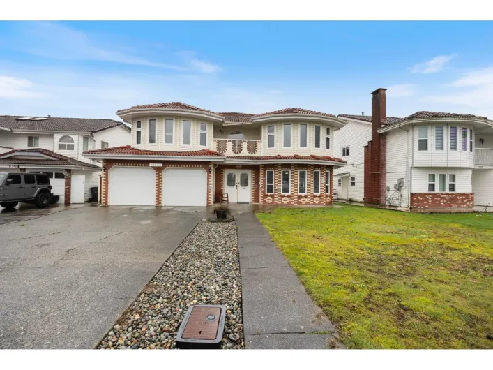 12460 90A AVENUE, Surrey