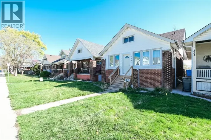1248 BRUCE AVENUE, Windsor