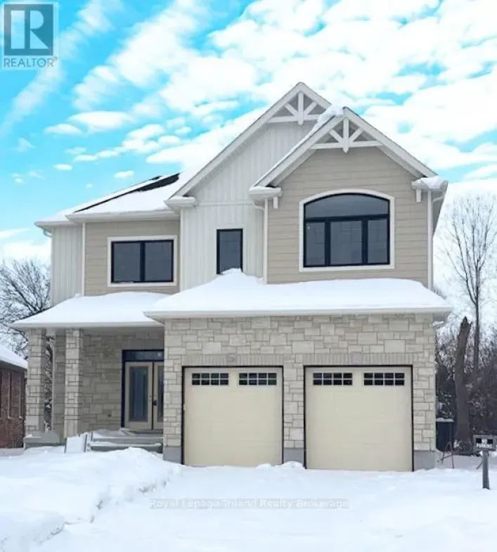 1248 CAEN AVENUE, Woodstock