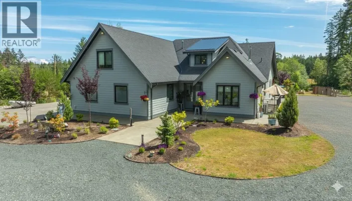 1248 Station Rd, Coombs