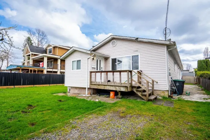 12490 114 AVENUE, Surrey