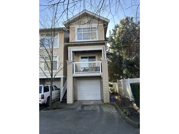 125 20033 70 AVENUE, Langley