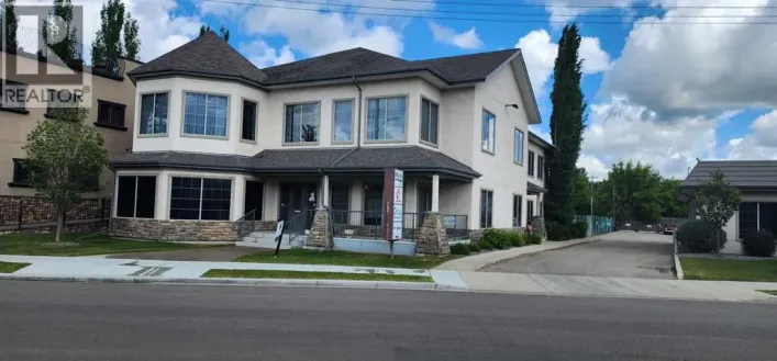 125, 5114 58 Street, Red Deer