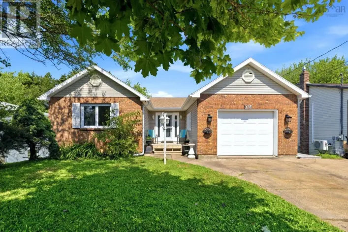 125 Appian Way, Dartmouth