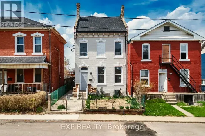 125 CATHCART STREET, Hamilton