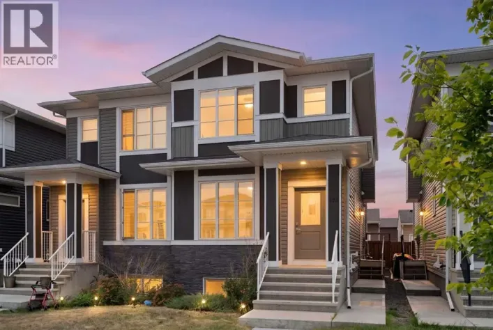 125 Corner Meadows Gate NE, Calgary