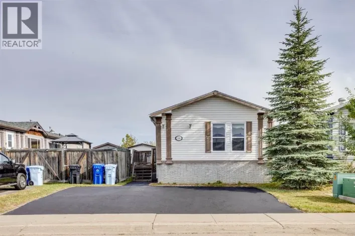 125 Elm Street, Fort McMurray