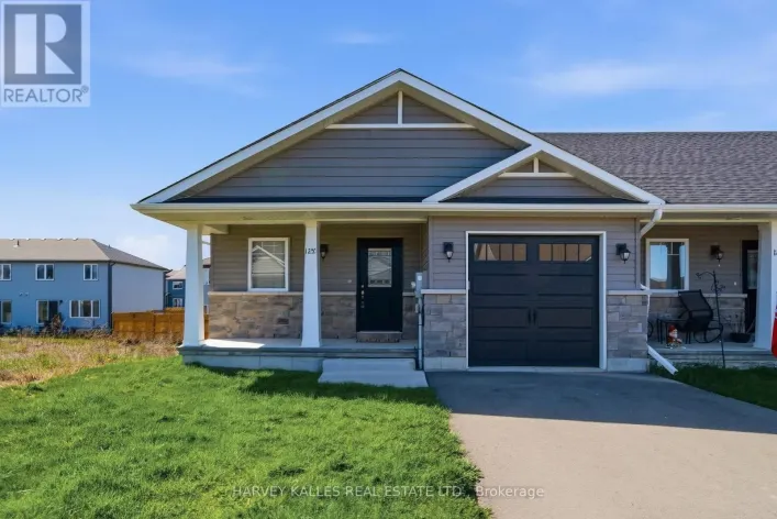 125 FARRINGTON CRESCENT, Prince Edward County