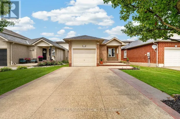125 HAWKINS DRIVE, Cambridge