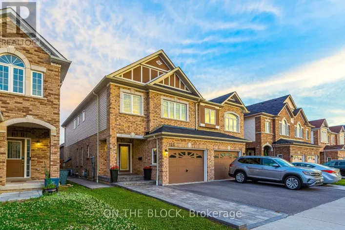 125 LENEY STREET, Ajax