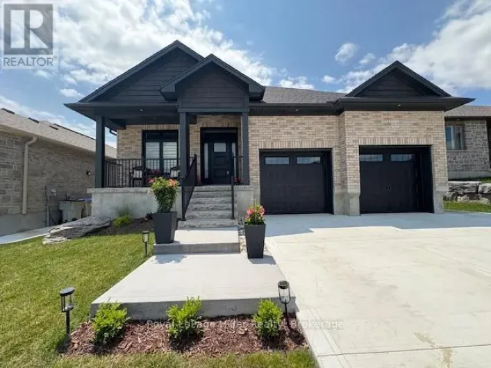 125 PUGH STREET E, Perth East