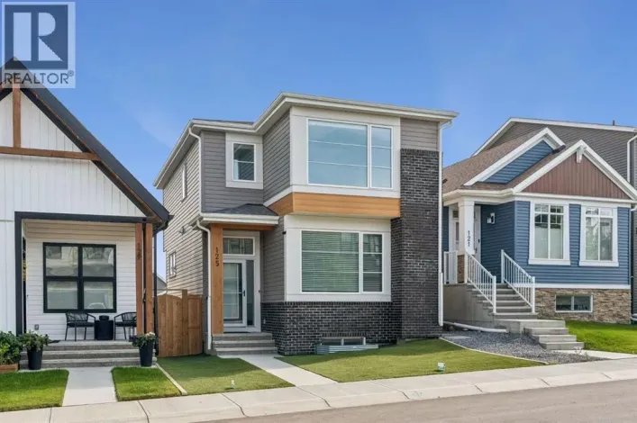 125 Rochester Way NW, Calgary