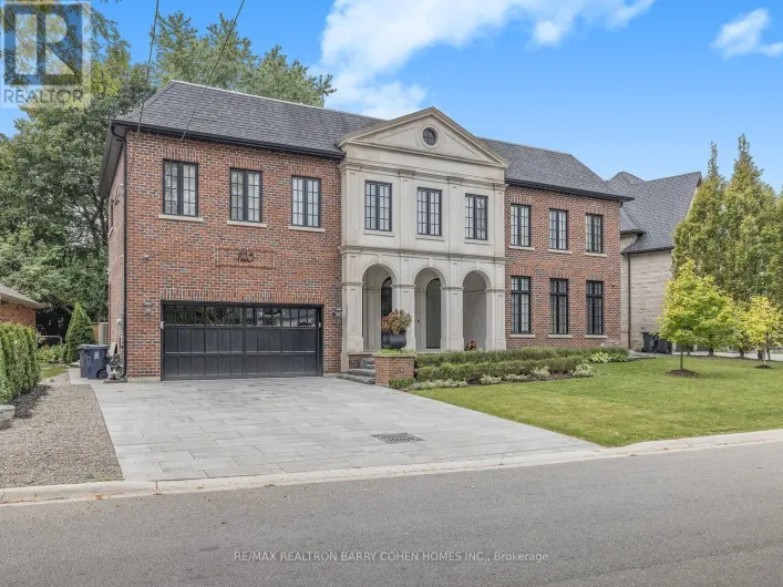 125 SANDRINGHAM DRIVE, Toronto