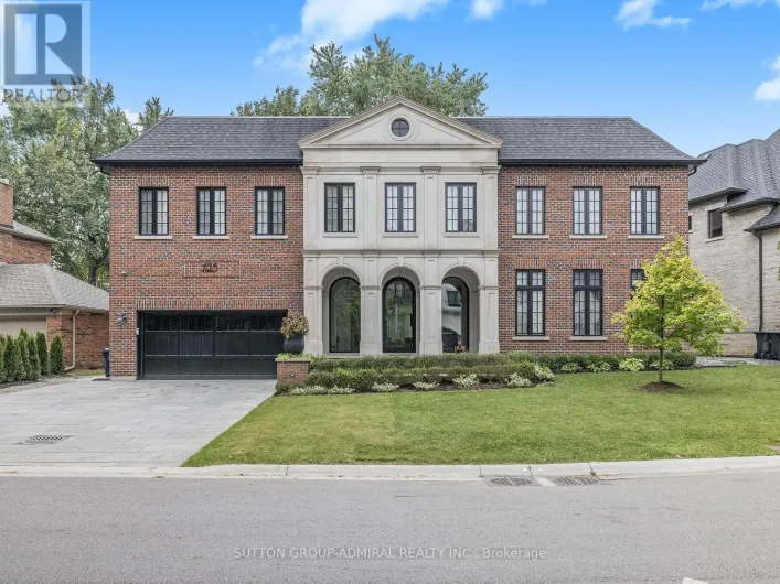 125 SANDRINGHAM DRIVE, Toronto