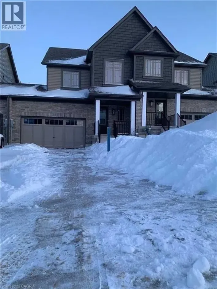 125 STONEBROOK Way, Markdale