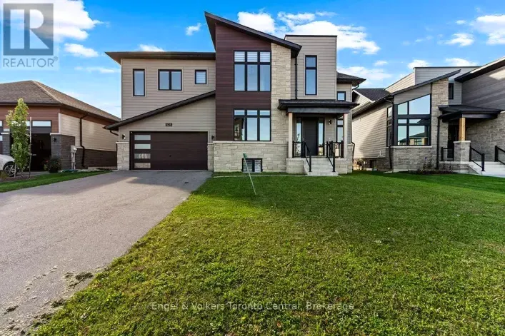 125 STONELEIGH DRIVE, Blue Mountains