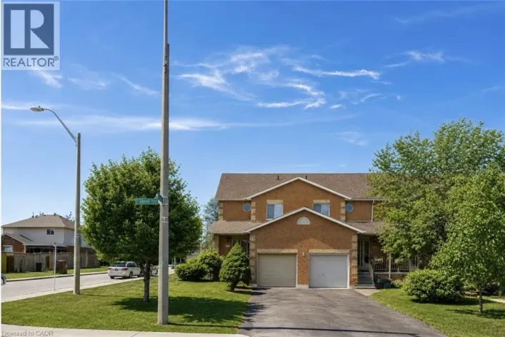 125 TERNI Boulevard, Hamilton