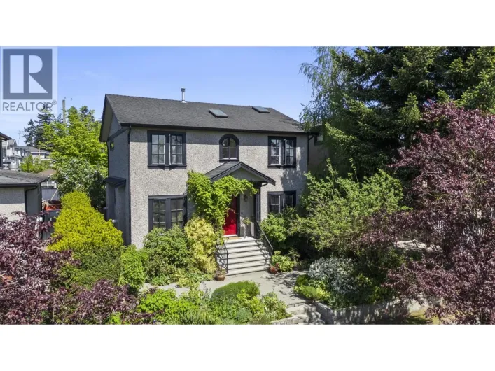 125 W 39TH AVENUE, Vancouver