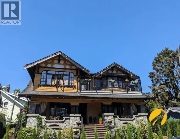 [125-04] 1631 DUNBAR STREET, Vancouver