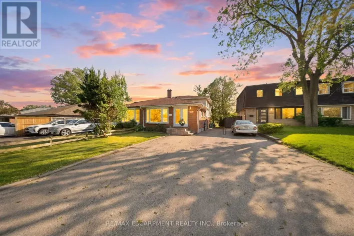 1251 FAIRDALE DRIVE, Mississauga