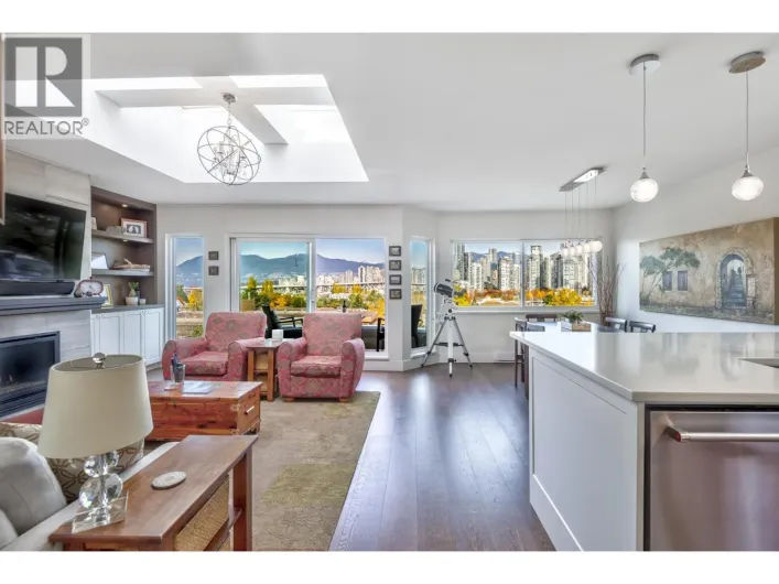 1251 W 7TH AVENUE, Vancouver