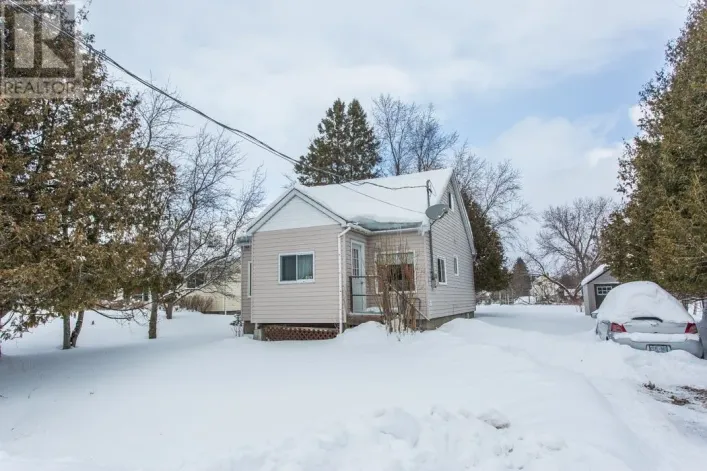 1252 Catherine ST, Richards Landing