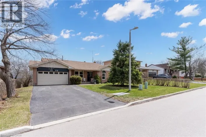 1252 LAKEVIEW Drive, Oakville