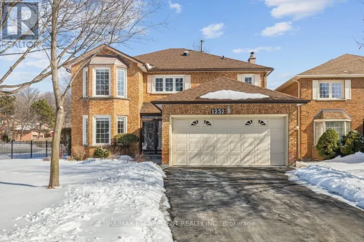 1252 SWEETBIRCH COURT, Mississauga