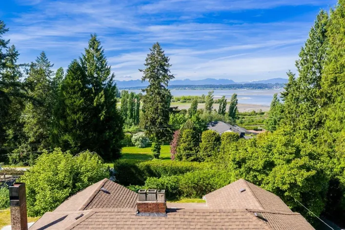 12520 CRESCENT ROAD, Surrey