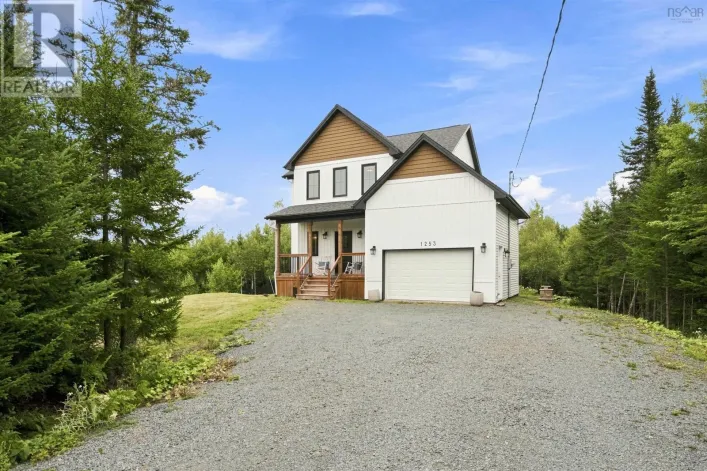 1253 McCabe Lake, Middle Sackville