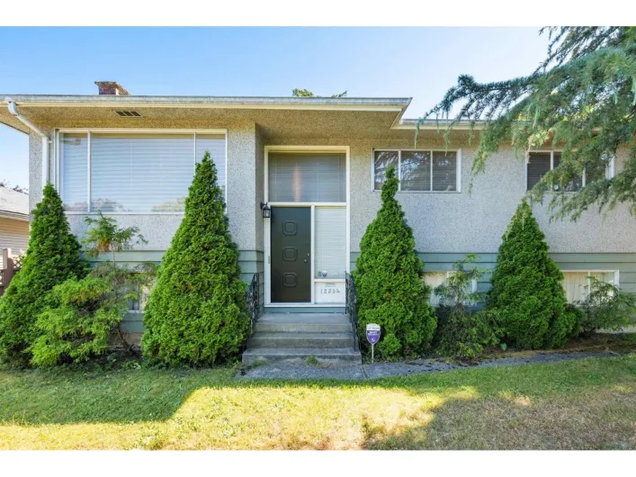 12534 GROVE CRESCENT, Surrey