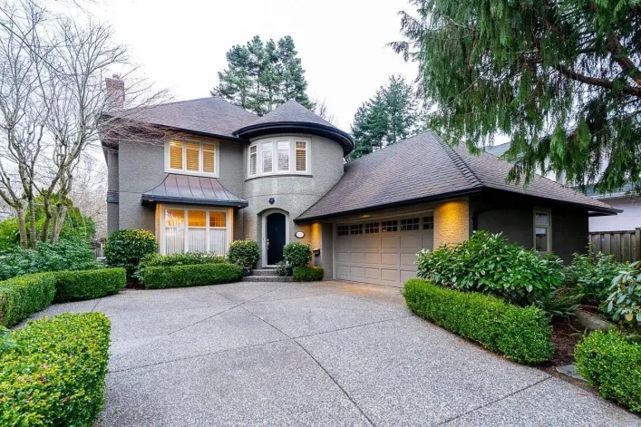 12570 18 AVENUE, Surrey