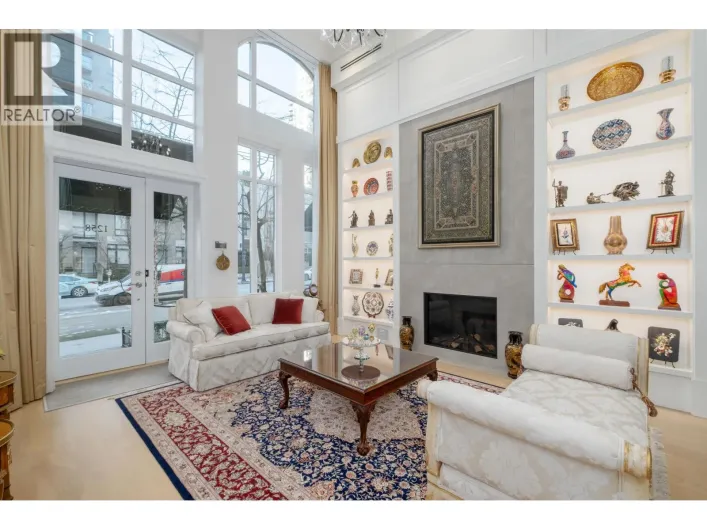 1258 RICHARDS STREET, Vancouver