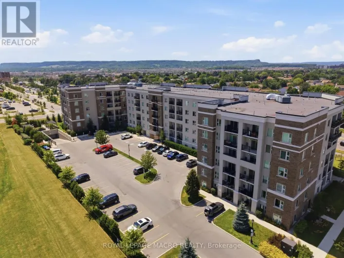 126 - 610 FARMSTEAD DRIVE, Milton